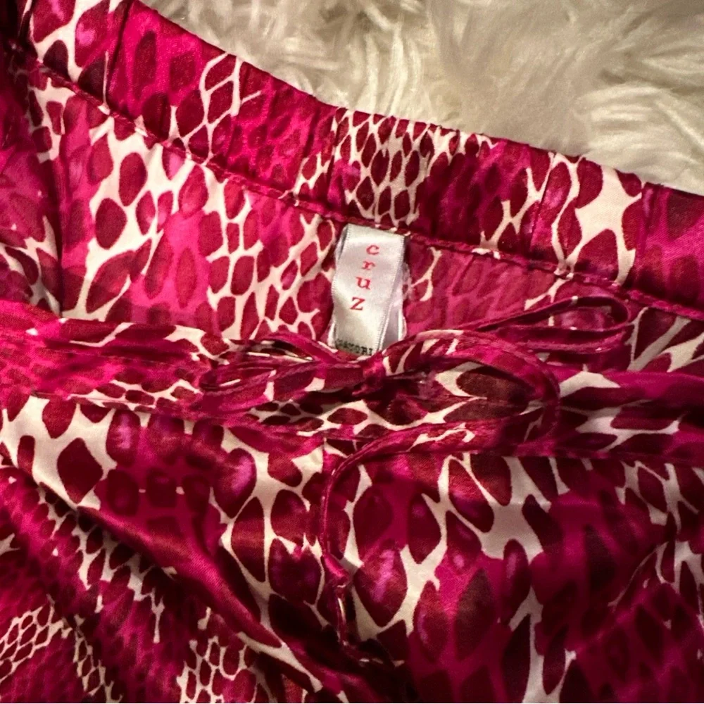 Natori Cruz Satin Snake / Leapord Print Pajama Set Hot Pink Maroon Cream L? - Picture 10 of 14